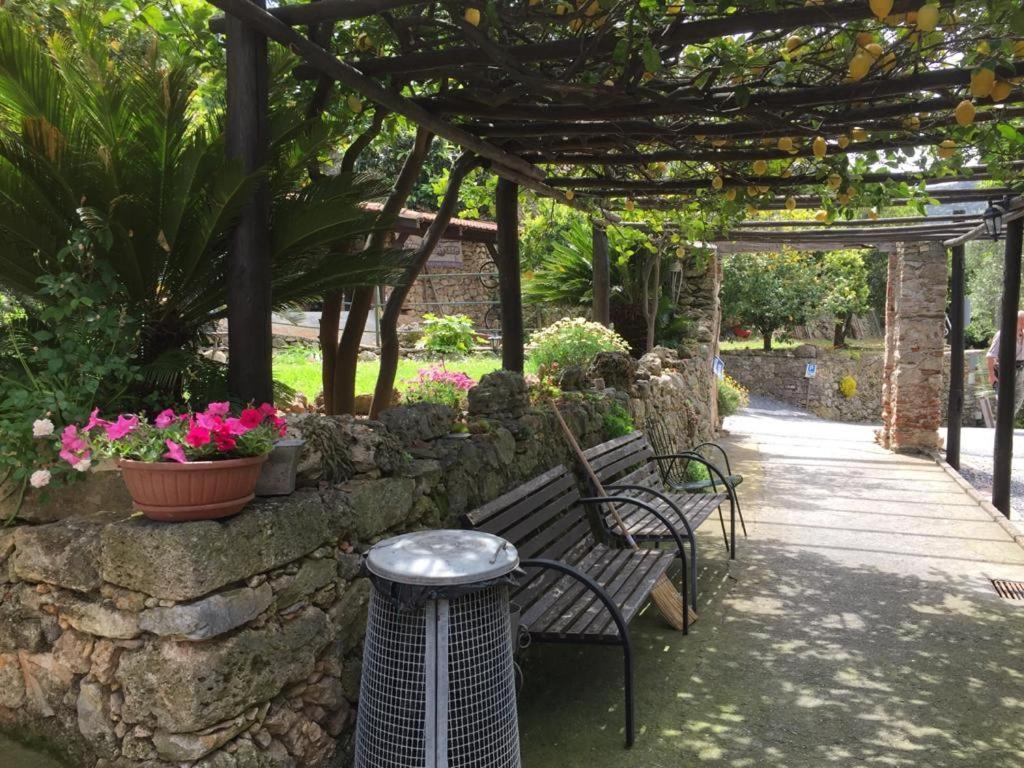 Agriturismo I Lamoi Finale Ligure Eksteriør billede